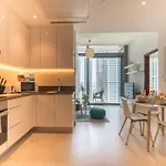 First Class 1Br Stunning And Spacious