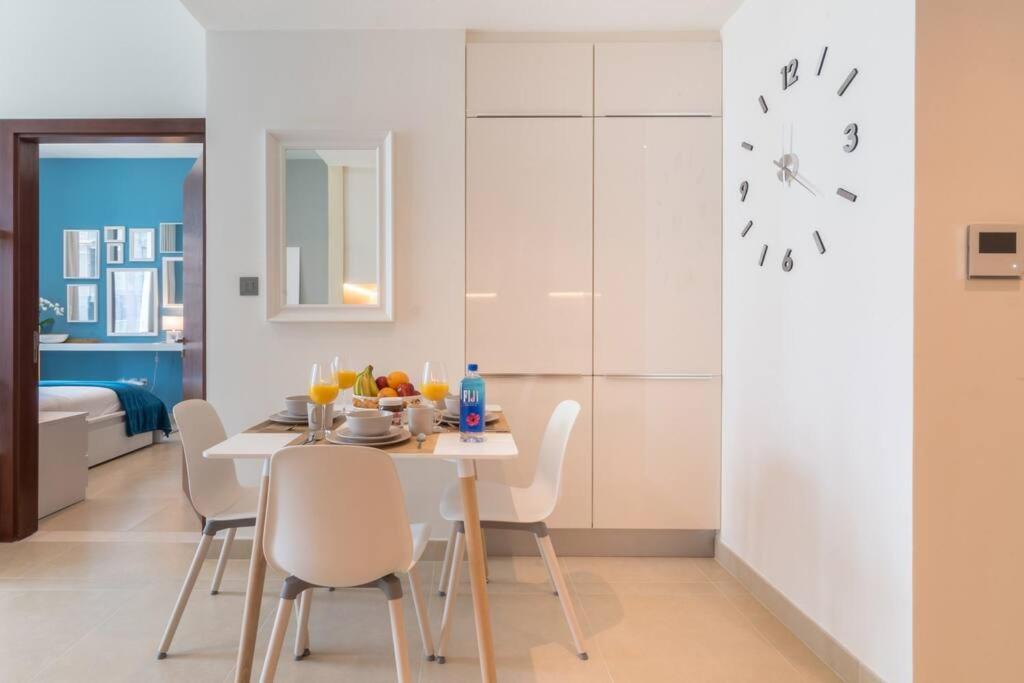 First Class 1br Stunning And Spacious *
