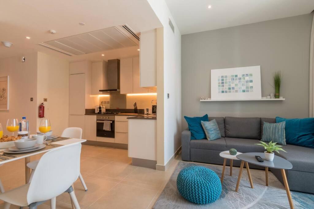 First Class 1br Stunning And Spacious *