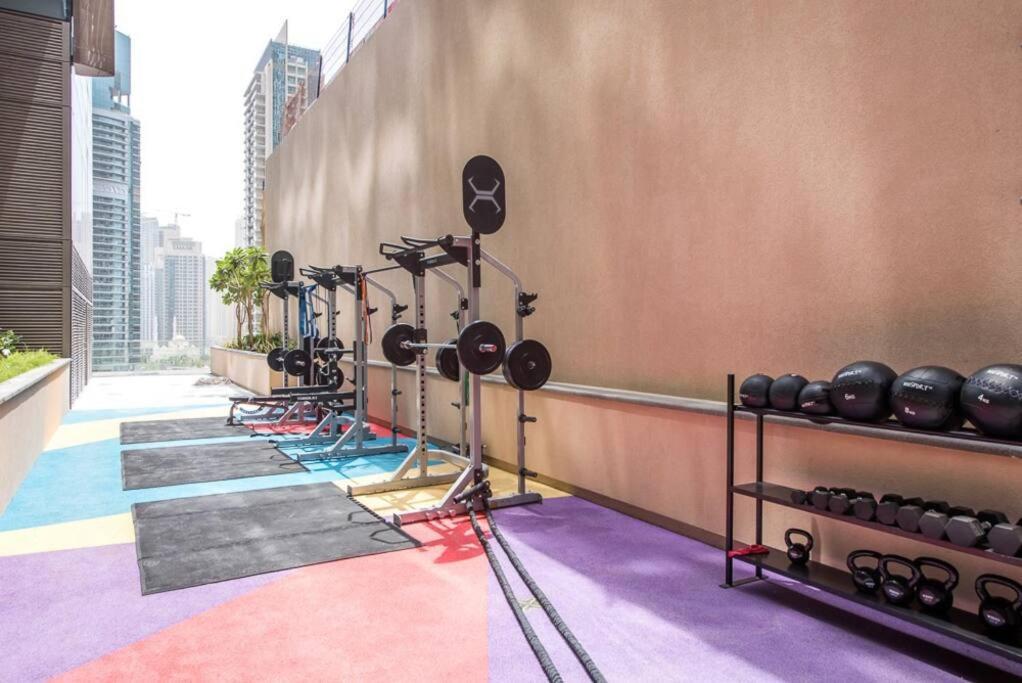 Apartment First Class 1br Stunning And Spacious Dubai