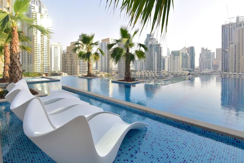 Apartment First Class 1br Stunning And Spacious